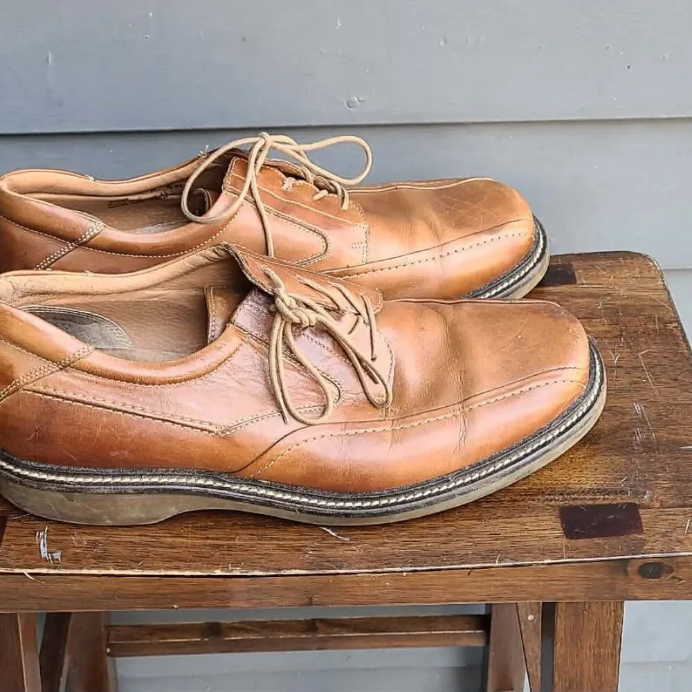 Bostonian Men's Leather Lace Up Almond Toe Dress Shoe 12 M